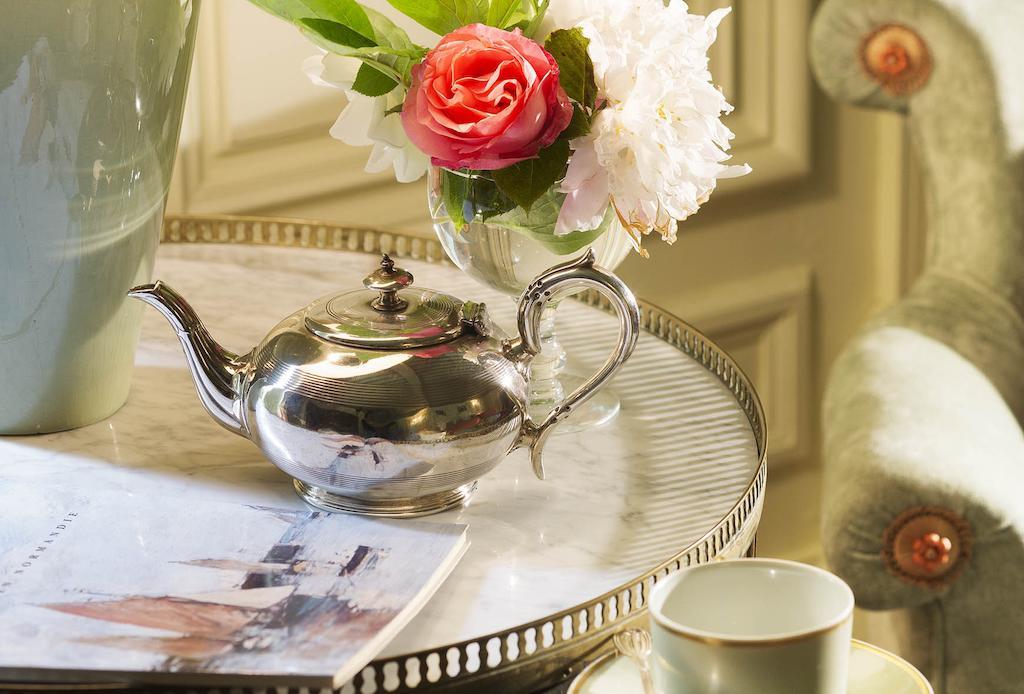 Bed and Breakfast Chateau De Beneauville Petiville  Zimmer foto